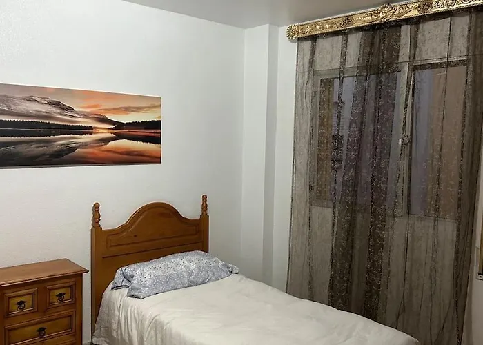 Mar Y Gibraltar: ¡Tu Refugio!